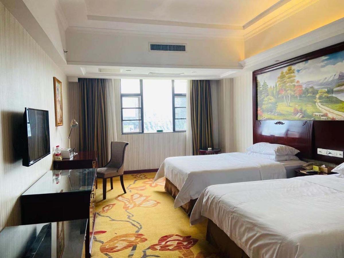 Vienna Hotel Foshan Nanhai City Square Kültér fotó